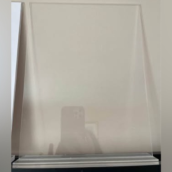 Table Signs - Picture 1 of 6